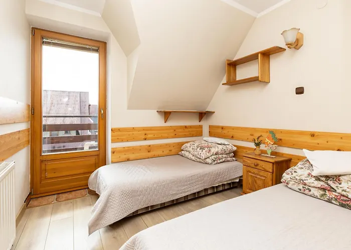 Serenity By Bookinghost * ביאלי דונאייק