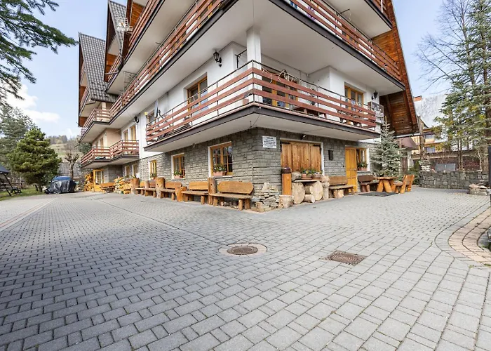 Serenity By Bookinghost *